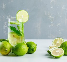 8 LỢI ÍCH VÀNG KHI THÊM CHANH VÀO CHẾ ĐỘ ĂN UỐNG MỖI NGÀY