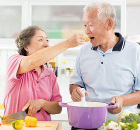 SAU TUỔI 60, HÃY BỔ SUNG CHO BA MẸ 5 DƯỠNG CHẤT NÀY!
