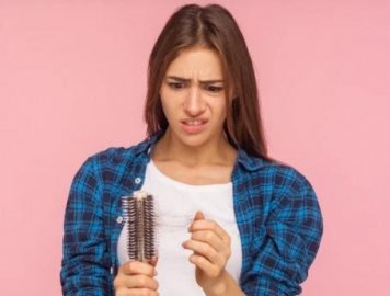 Điều trị chứng rụng tóc sau mắc COVID-19